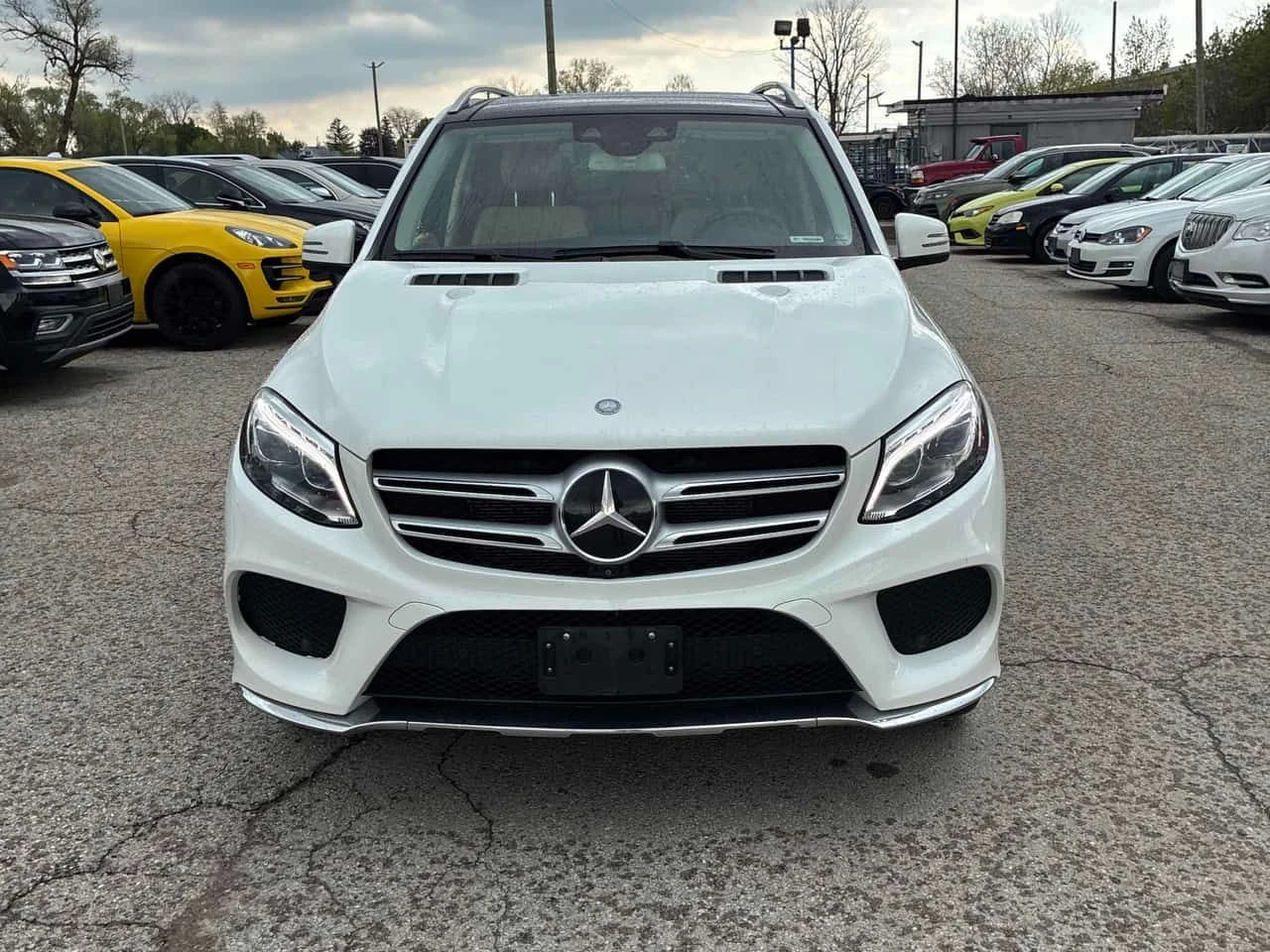 Mercedes-Benz GLE 400 * ДИСТРОНИК* 360 * ГЛАВНО ПРЕДСТАВИТЛСТВО НА BMW* , снимка 2 - Автомобили и джипове - 54673186