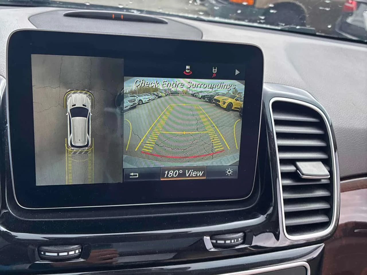 Mercedes-Benz GLE 400 * ДИСТРОНИК* 360 * ГЛАВНО ПРЕДСТАВИТЛСТВО НА BMW* , снимка 11 - Автомобили и джипове - 54673186