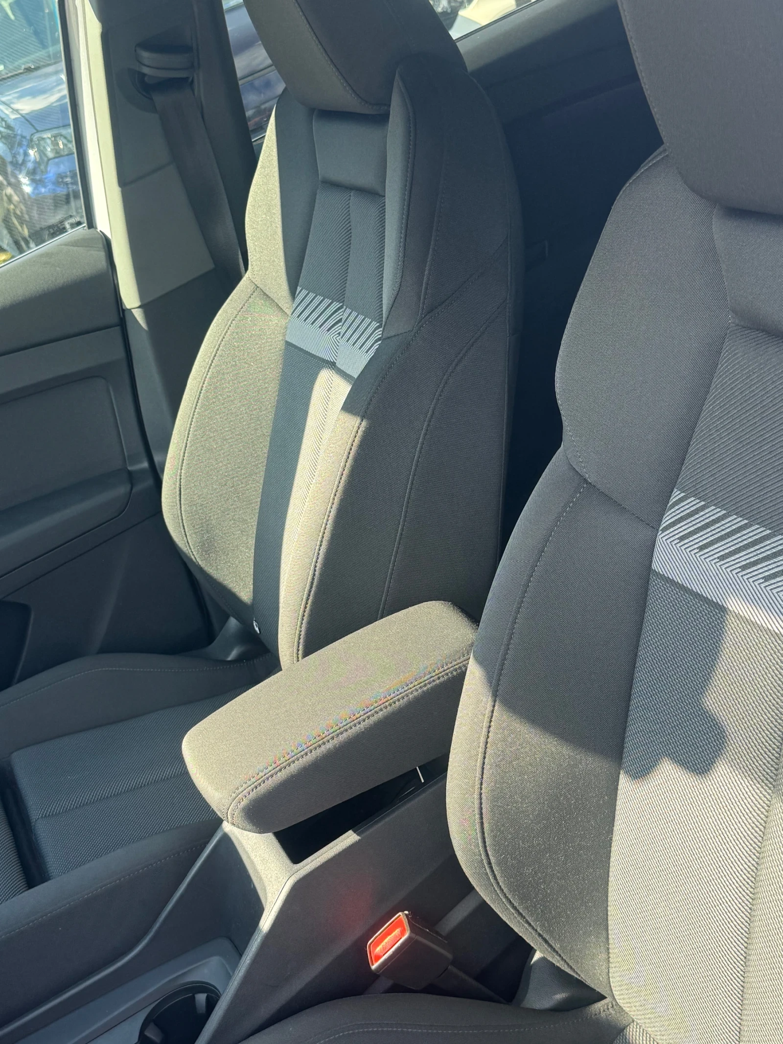 Audi Q4 45 e-tron QUATTRO HEAD-UP, снимка 10 - Автомобили и джипове - 55240943