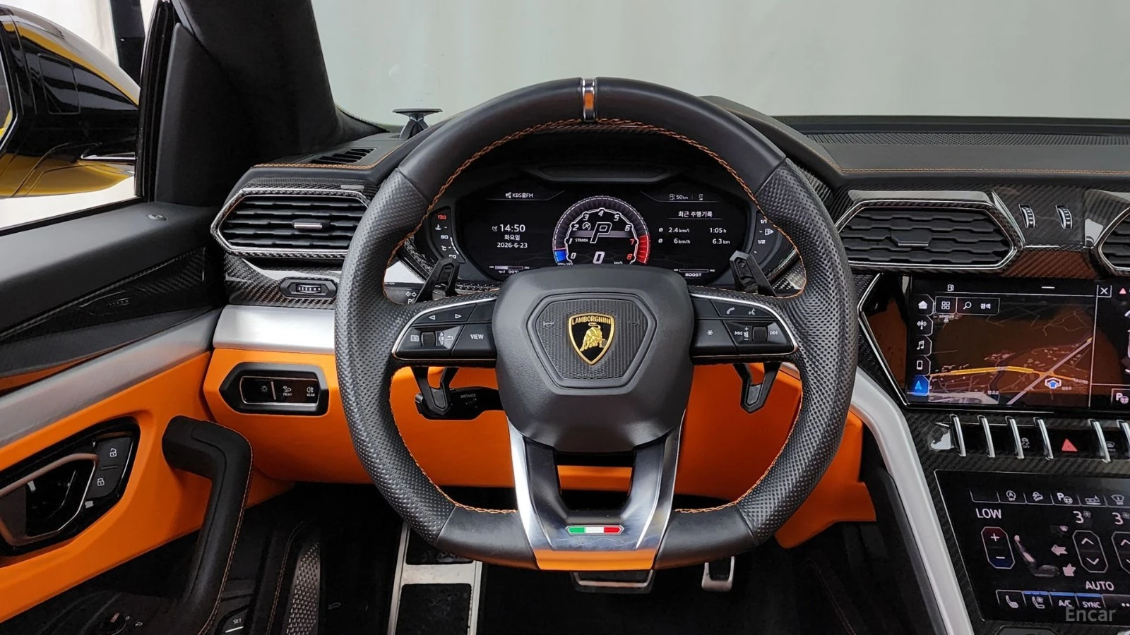 Lamborghini Urus * FULL* MAX* KEYLESS* Camera* ПОДГРЕВ* LED* , снимка 13 - Автомобили и джипове - 55571380