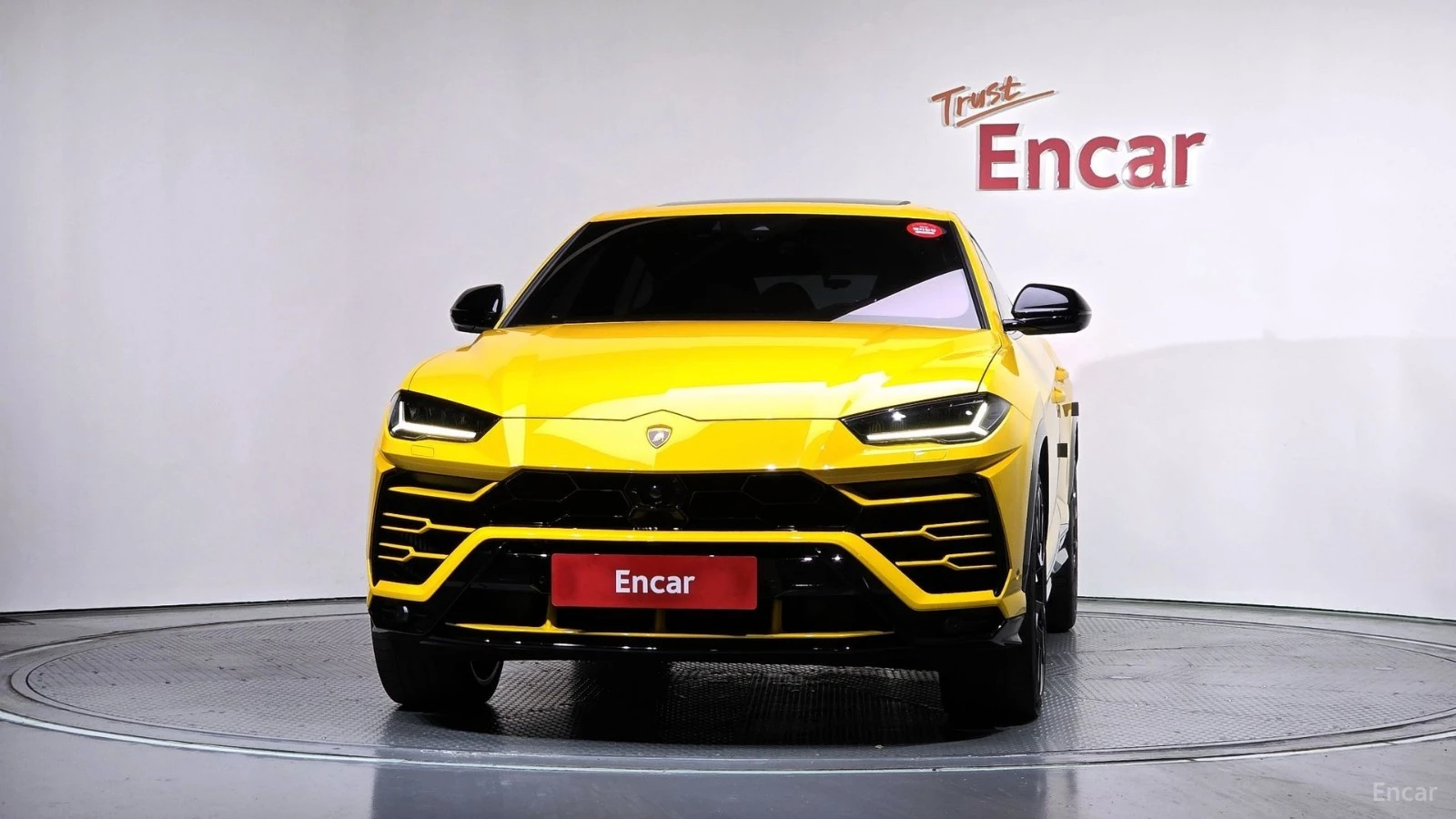 Lamborghini Urus * FULL* MAX* KEYLESS* Camera* ПОДГРЕВ* LED* , снимка 3 - Автомобили и джипове - 55571380
