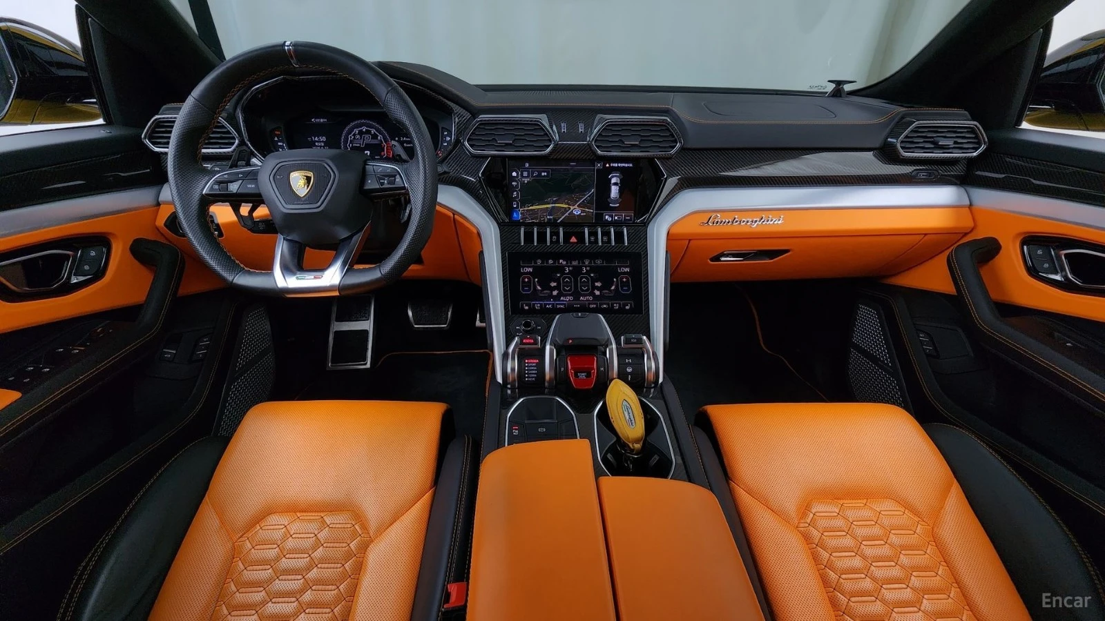 Lamborghini Urus * FULL* MAX* KEYLESS* Camera* ПОДГРЕВ* LED* , снимка 7 - Автомобили и джипове - 55571380
