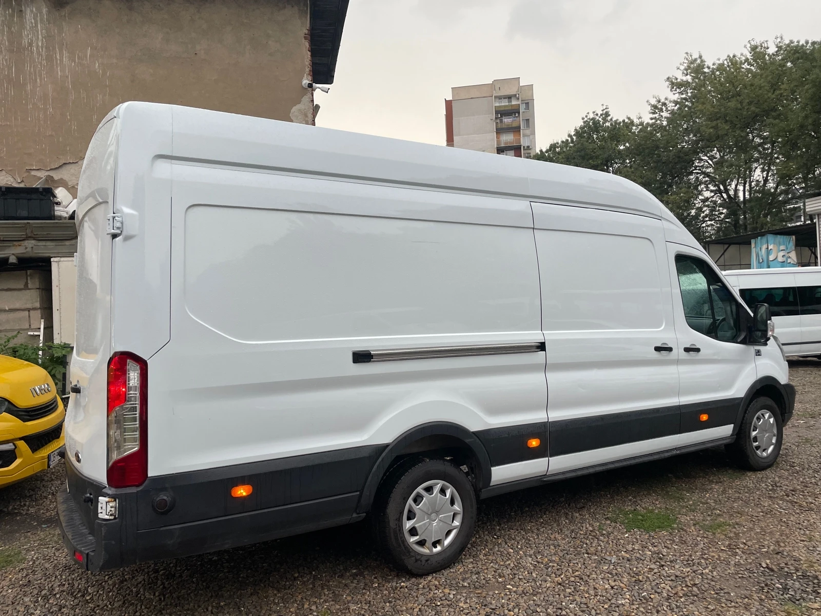 Ford Transit MAXi - 2.0 TDCi - изображение 4