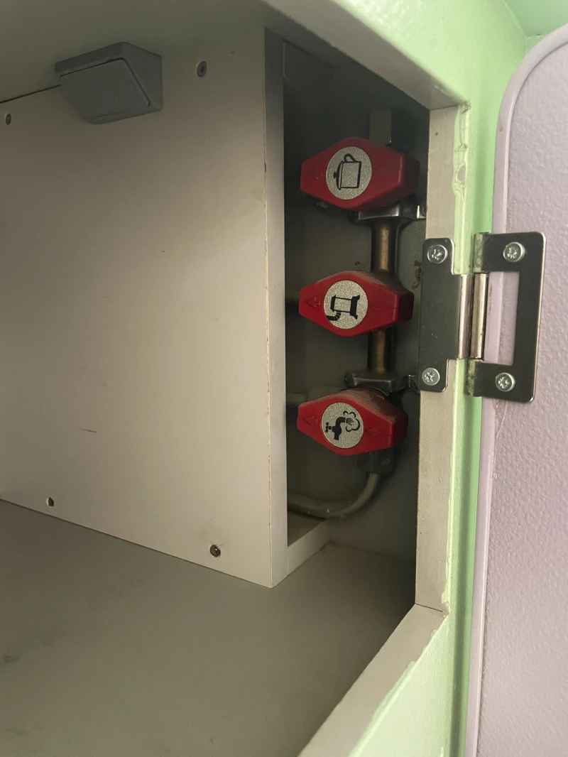 Кемпер Mercedes-Benz MB100 2.4D, снимка 11 - Каравани и кемпери - 52404641