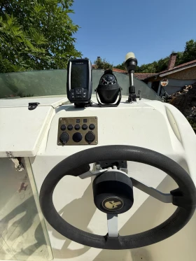 Моторна яхта SpectrumSpeedy Spectrum 525 Cabin  | Auto.bg — изображение 8