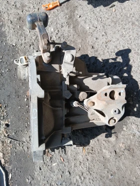 20CF15 скорости ръчни Citroen C3 1.4 бензин  0618169, снимка 2