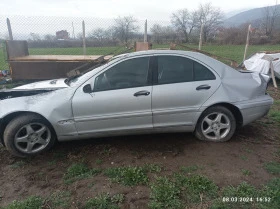 Mercedes-Benz C 220, снимка 2