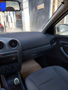 Seat Cordoba, снимка 8 - Автомобили и джипове - 45408205