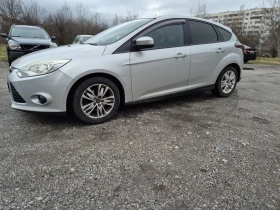 Ford Focus 1.6 95 кс. Хечбек, снимка 2