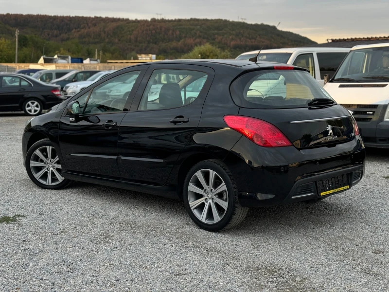 Peugeot 308 1.6i 150кс FaceLift НАВИ КОЖА ПОДГРЕВ ПАНОРАМА FUL, снимка 8 - Автомобили и джипове - 47307984