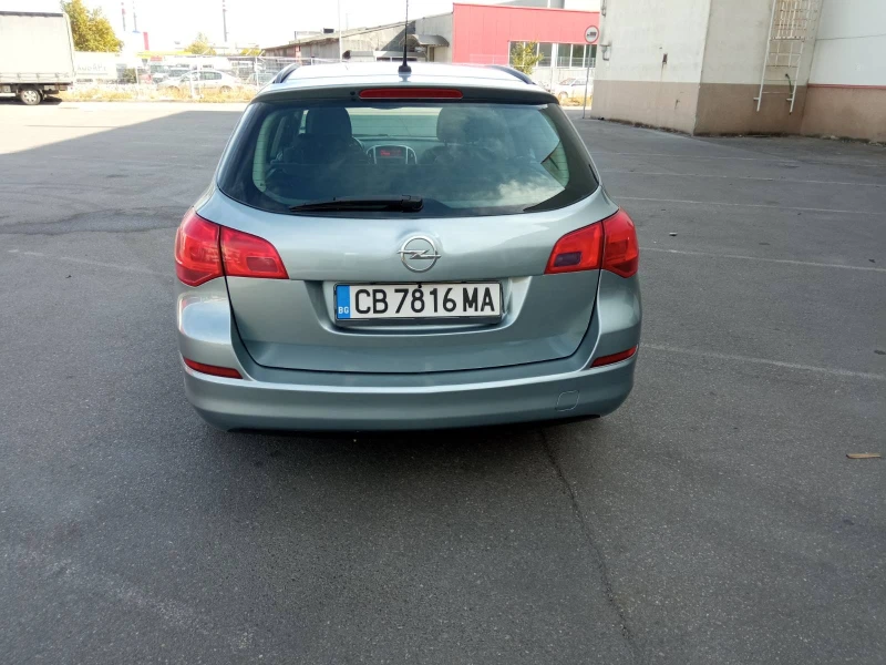 Opel Astra, снимка 3 - Автомобили и джипове - 47540990