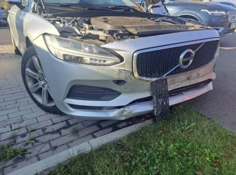 Volvo V90 2.0, снимка 8 - Автомобили и джипове - 47582600