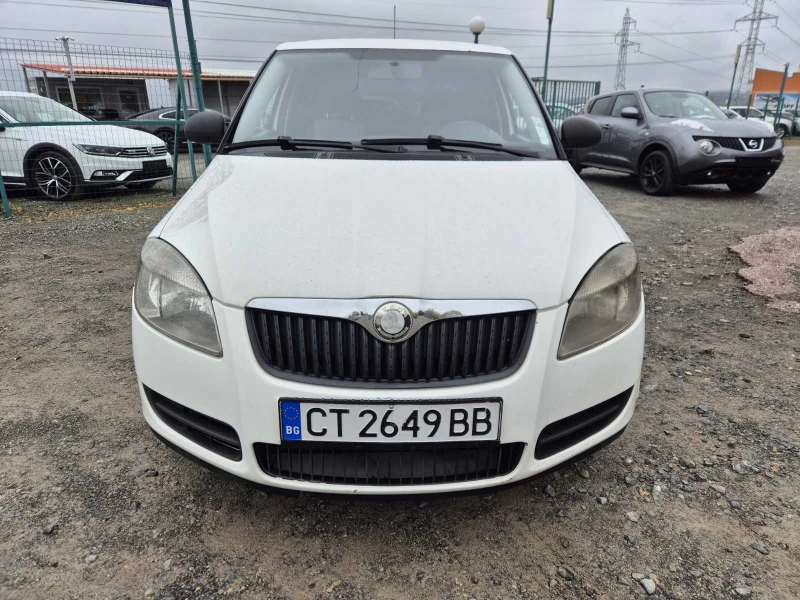 Skoda Fabia 1.2i, снимка 8 - Автомобили и джипове - 47958833