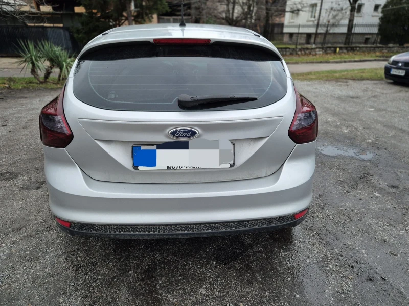 Ford Focus 1.6 95 кс. Хечбек, снимка 5 - Автомобили и джипове - 48202752