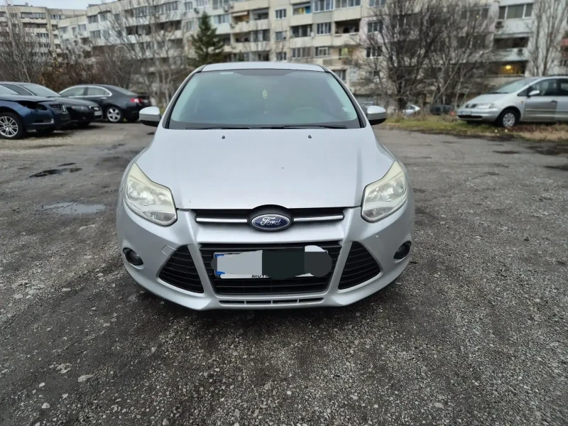 Ford Focus 1.6 95 кс. Хечбек, снимка 1 - Автомобили и джипове - 48202752