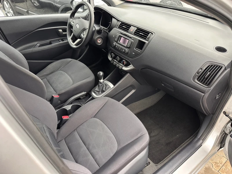 Kia Rio 1.4i , снимка 12 - Автомобили и джипове - 48475036