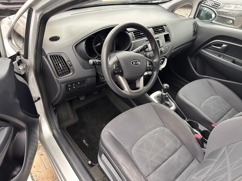 Kia Rio 1.4i , снимка 9 - Автомобили и джипове - 48475036