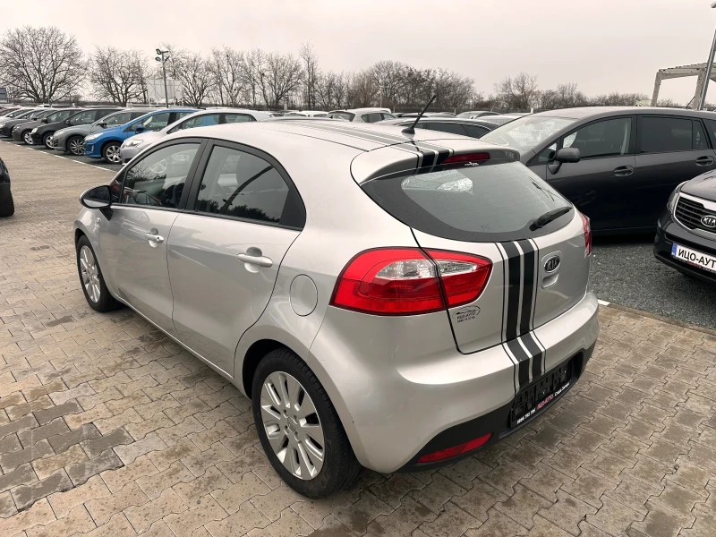 Kia Rio 1.4i , снимка 4 - Автомобили и джипове - 48475036