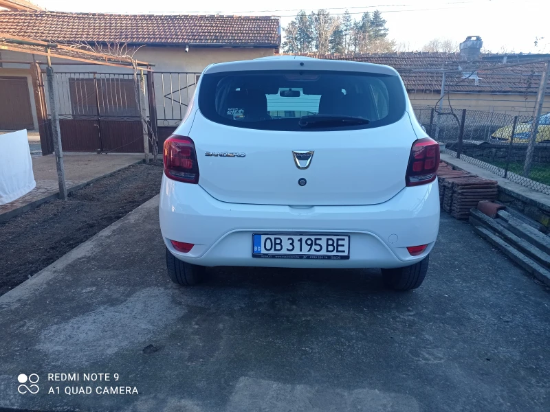 Dacia Sandero, снимка 6 - Автомобили и джипове - 49213925