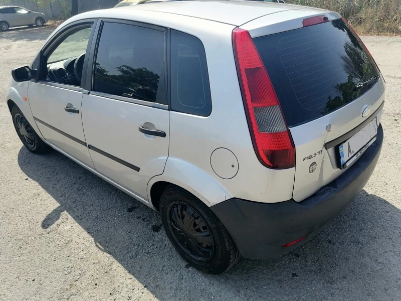 Ford Fiesta 1.4 Duratorq TDCi, снимка 2 - Автомобили и джипове - 52312357