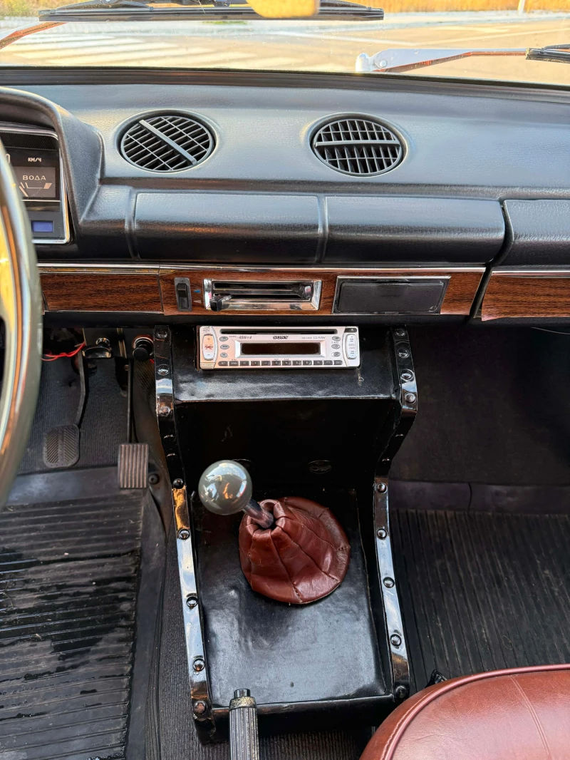 Lada 2101 Жигули, снимка 9 - Автомобили и джипове - 53306970