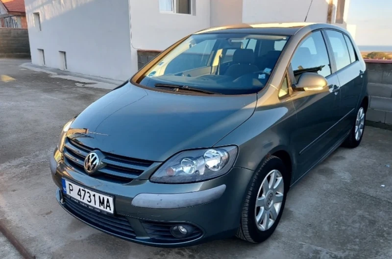 VW Golf Plus - 3850 лв. / 1968.47 € - 74420602 1