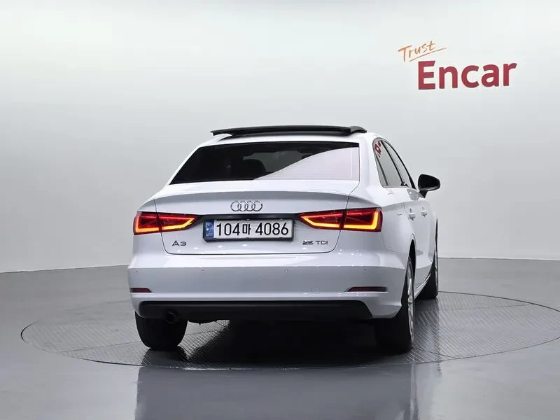 Audi A3 A3 25 Tdi Dynamic 8V, снимка 12 - Автомобили и джипове - 54989399