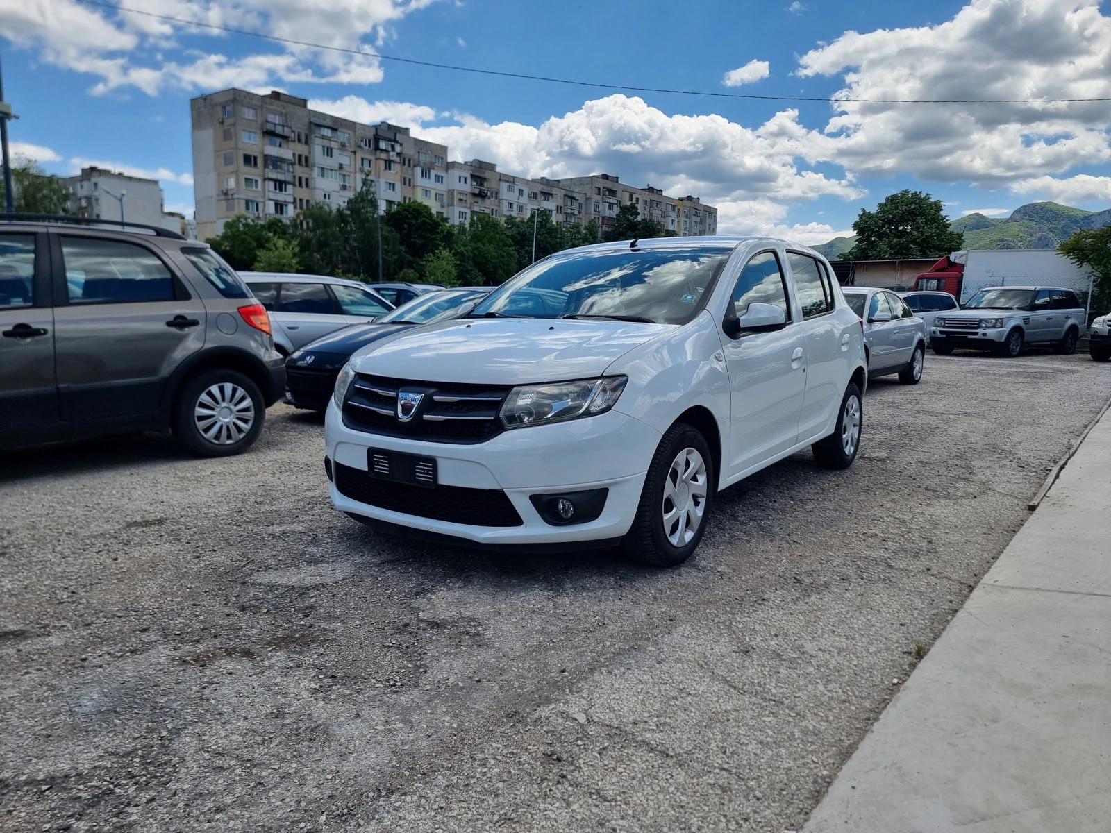 Dacia Sandero 1.5DCI - изображение 2