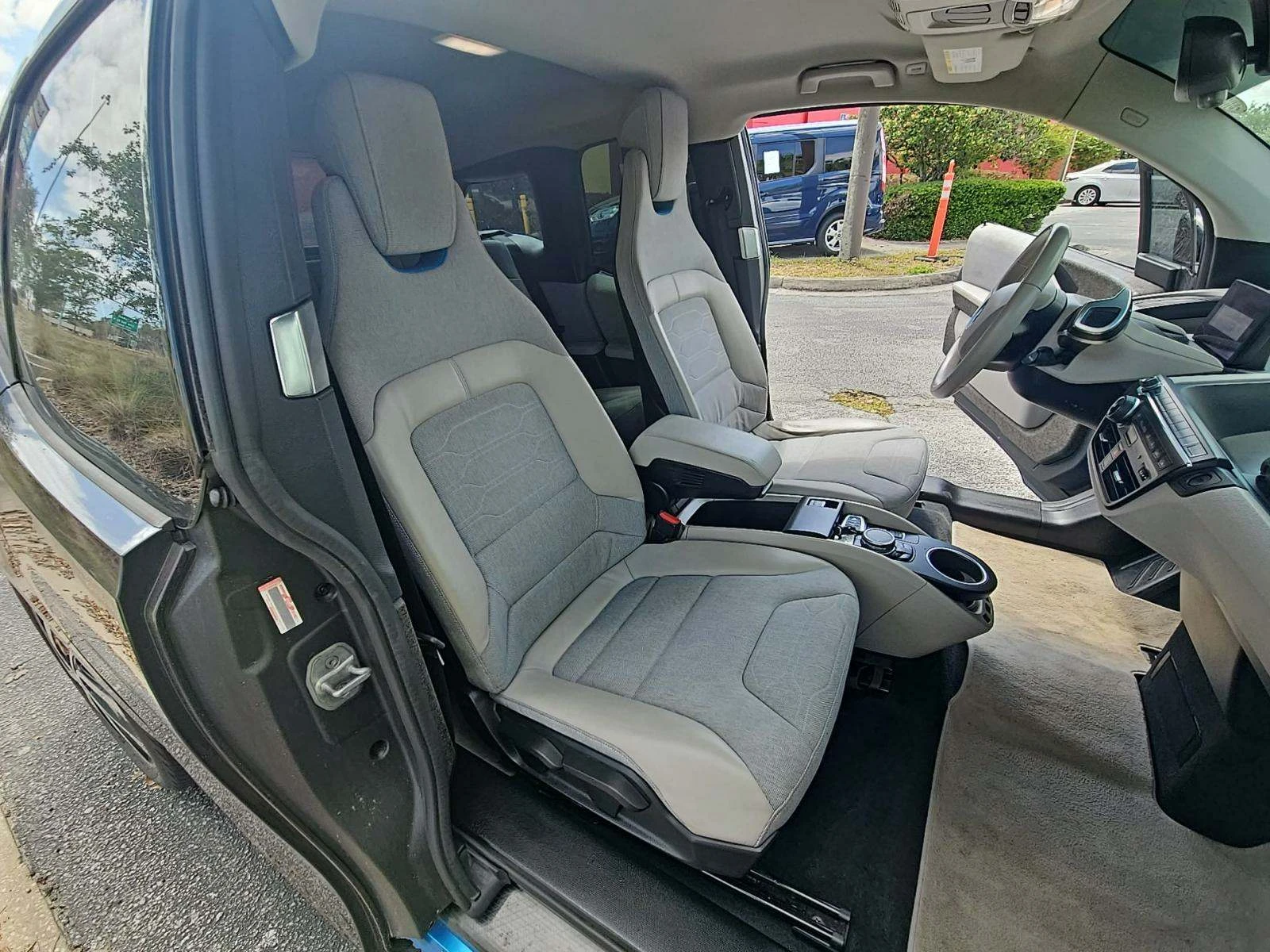 BMW i3 MEGA WORLD* ЦЕНА ДО СОФИЯ!!*  - изображение 8