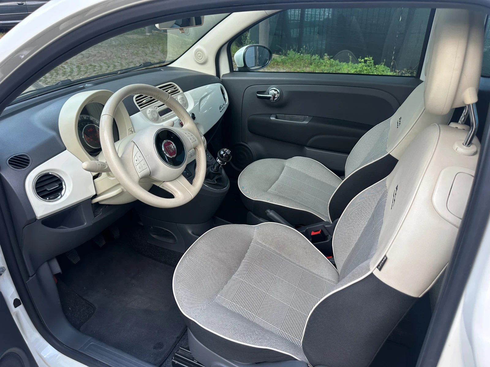 Fiat 500 1, 2i* ПАНОРАМА* КОЖА* КЛИМАТИК* 16   - изображение 4