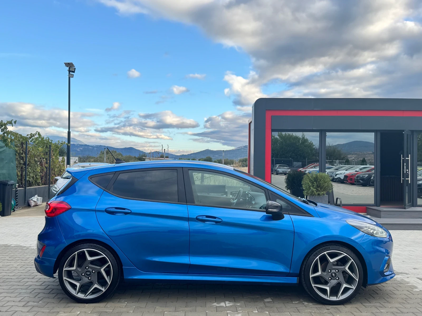 Ford Fiesta ST-LINE 1.5D TOP FULL - изображение 6