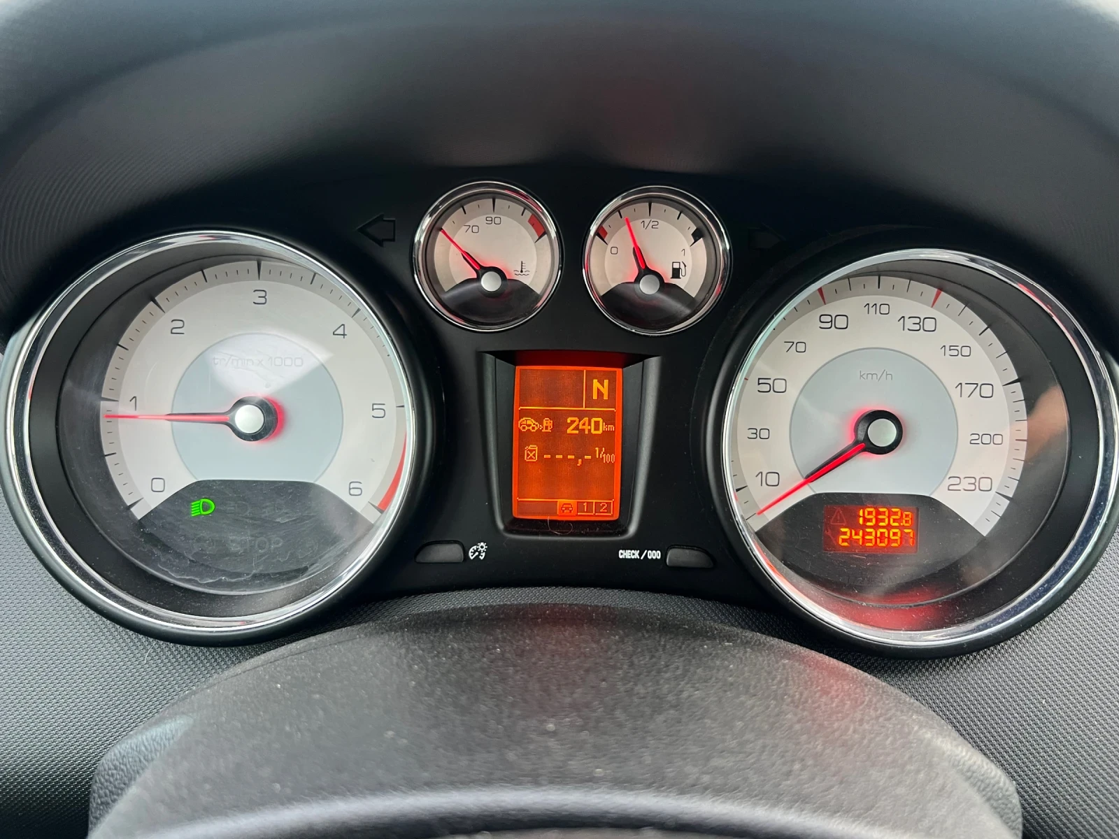 Peugeot 308 2.0HDI  | Mobile.bg   11