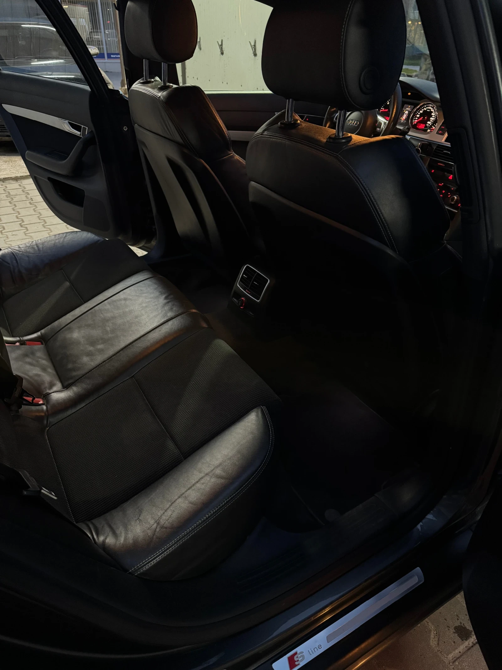 Audi A6 S line 3.0 TDI 239 к.с. Facelift / Автомат/ 2010г., снимка 16 - Автомобили и джипове - 53751117