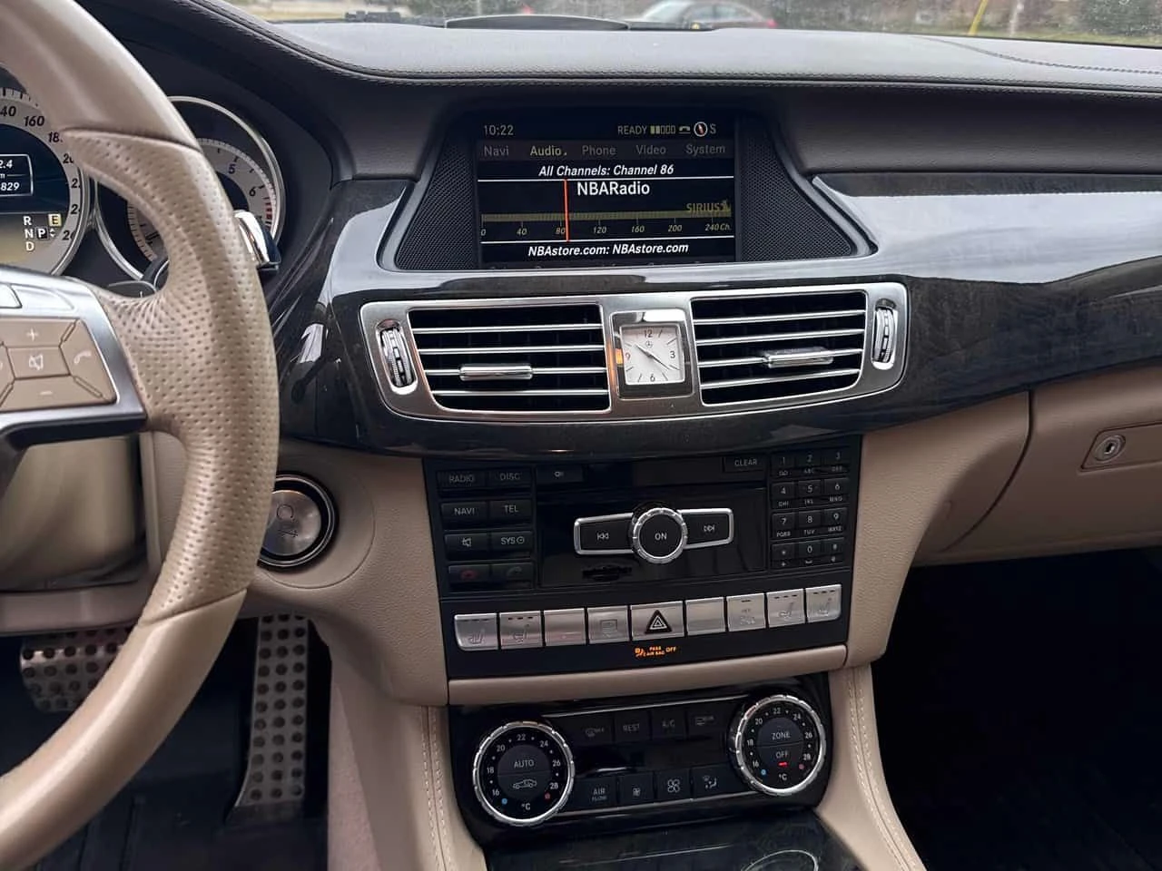 Mercedes-Benz CLS 550 4MATIC / ПОДГРЕВИ / OБДУХВАНЕ / ШИБИДАХ , снимка 9 - Автомобили и джипове - 53990611