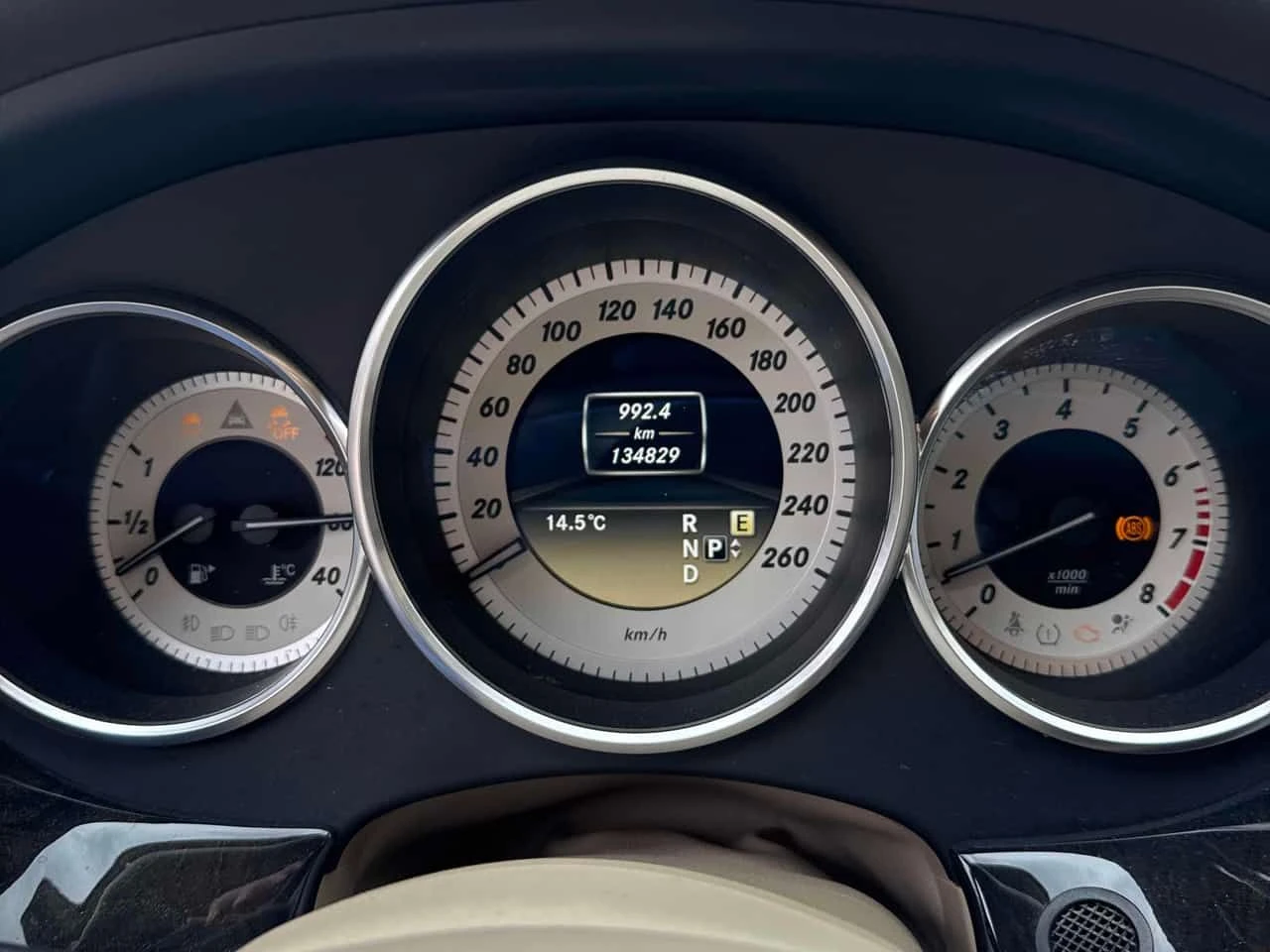 Mercedes-Benz CLS 550 4MATIC / ПОДГРЕВИ / OБДУХВАНЕ / ШИБИДАХ , снимка 8 - Автомобили и джипове - 53990611