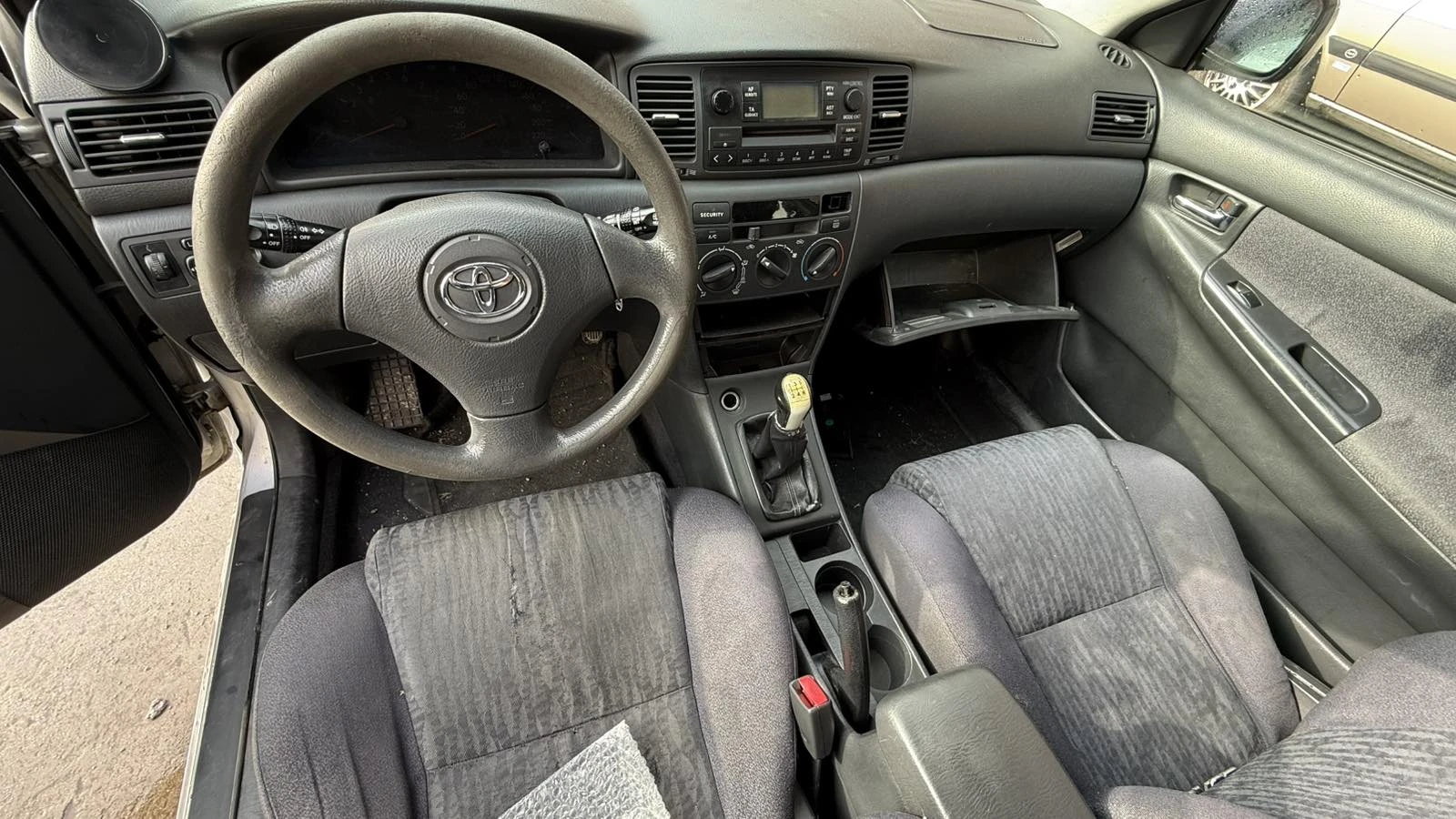 Toyota Corolla, снимка 3 - Автомобили и джипове - 54061395