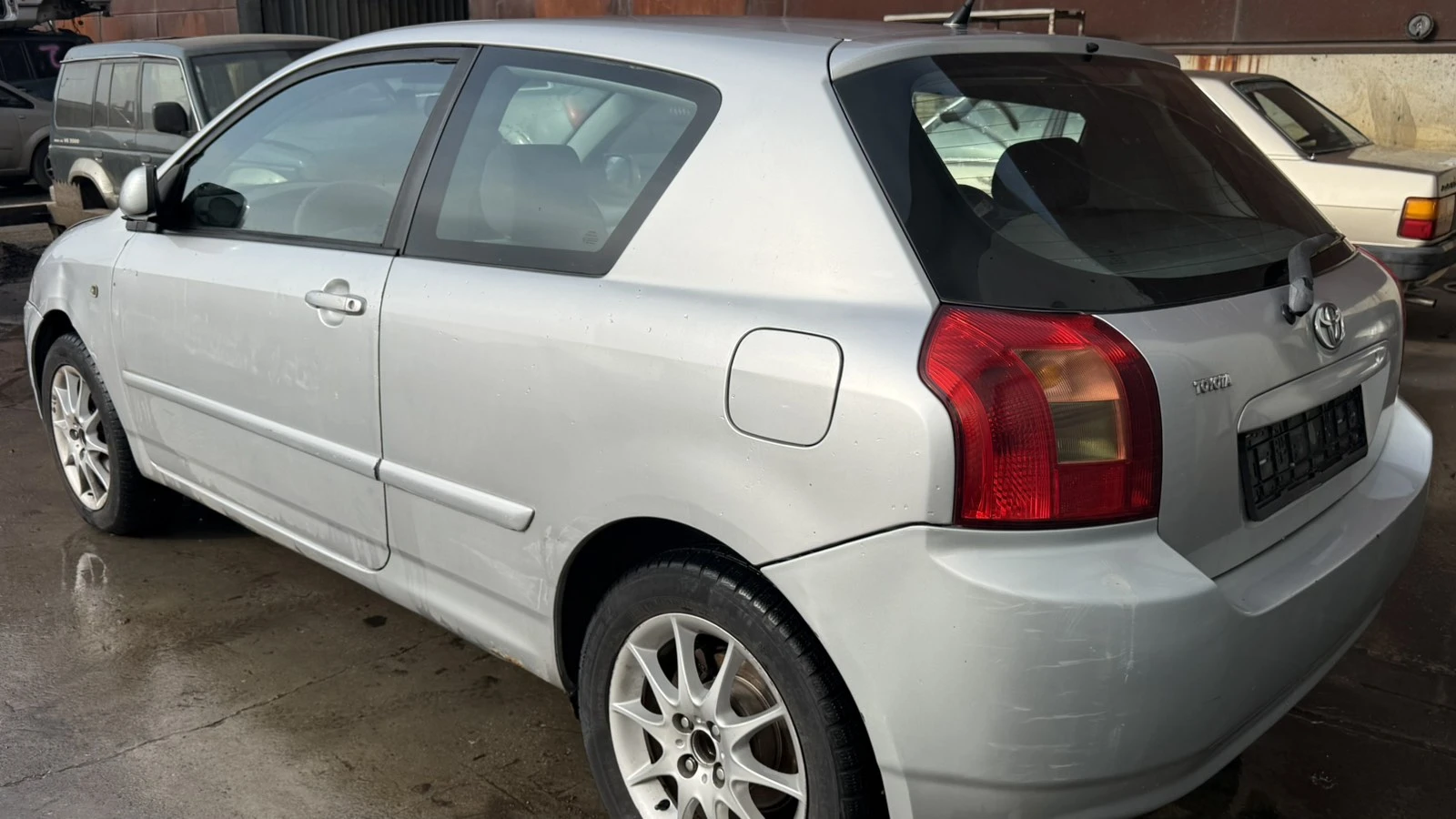 Toyota Corolla, снимка 4 - Автомобили и джипове - 54061395