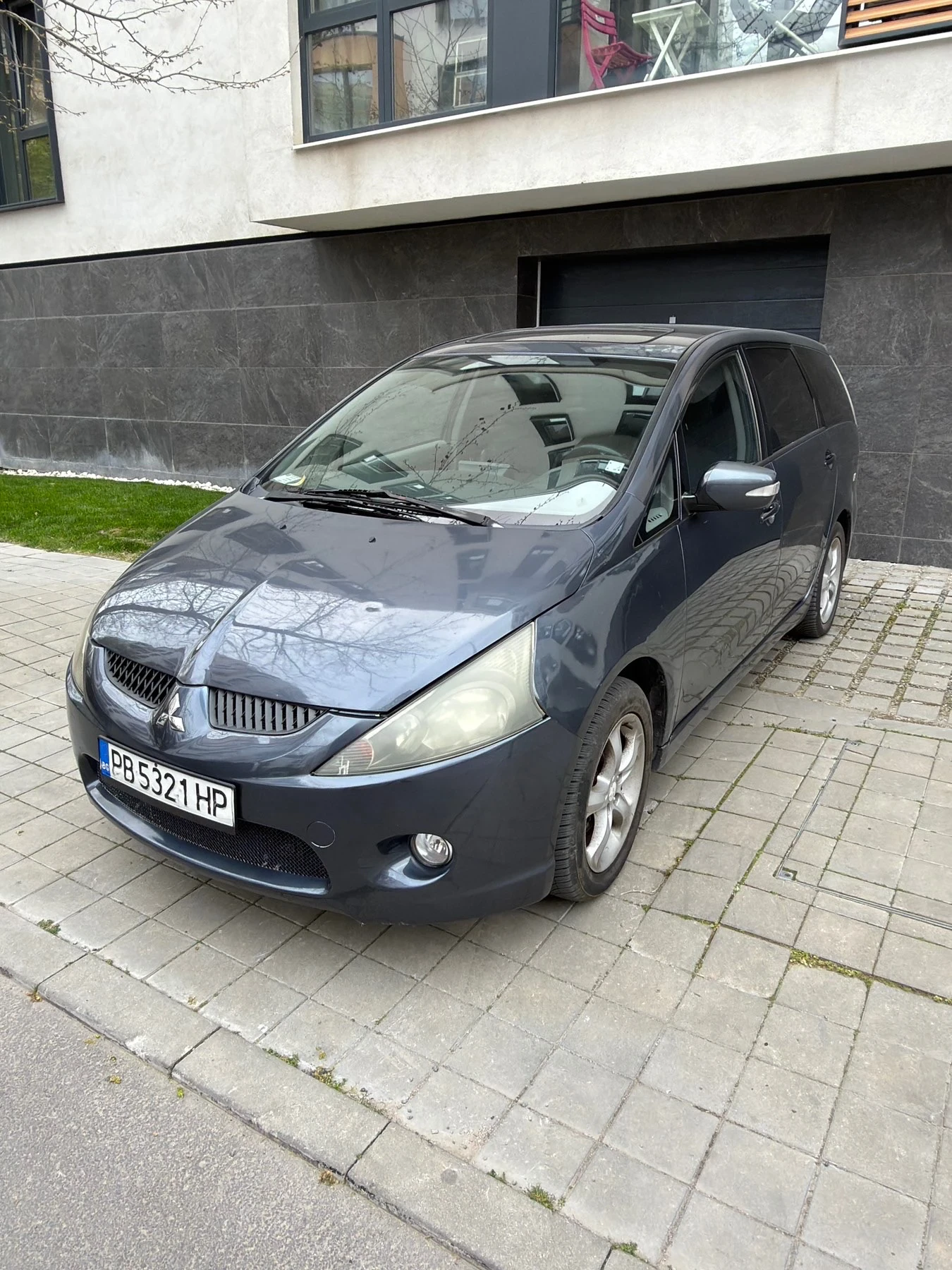 Mitsubishi Grandis 2.0d 7 Местен, снимка 2 - Автомобили и джипове - 54152529