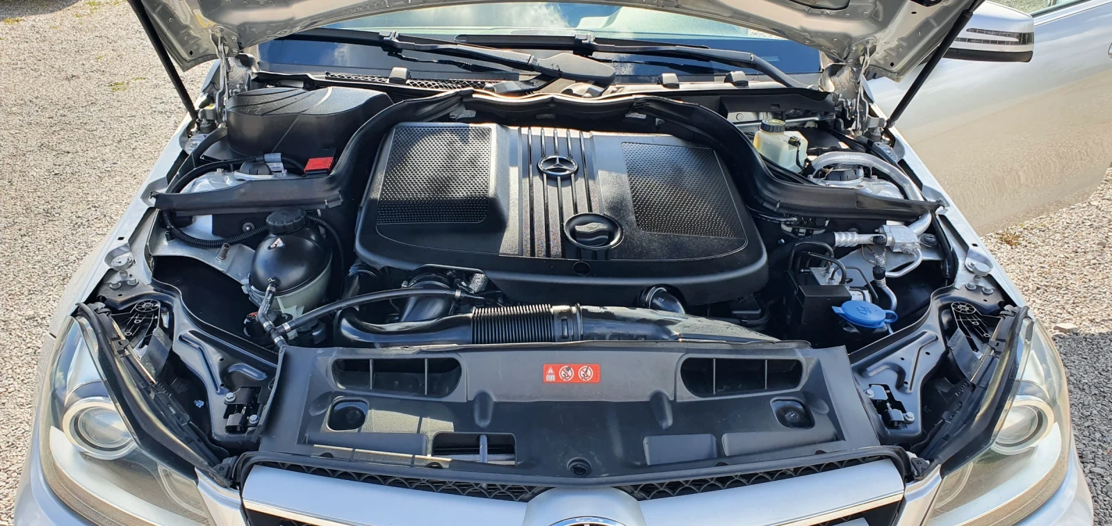 Mercedes-Benz C 220 Mercedes Benz w211 C220, снимка 10 - Автомобили и джипове - 54411137