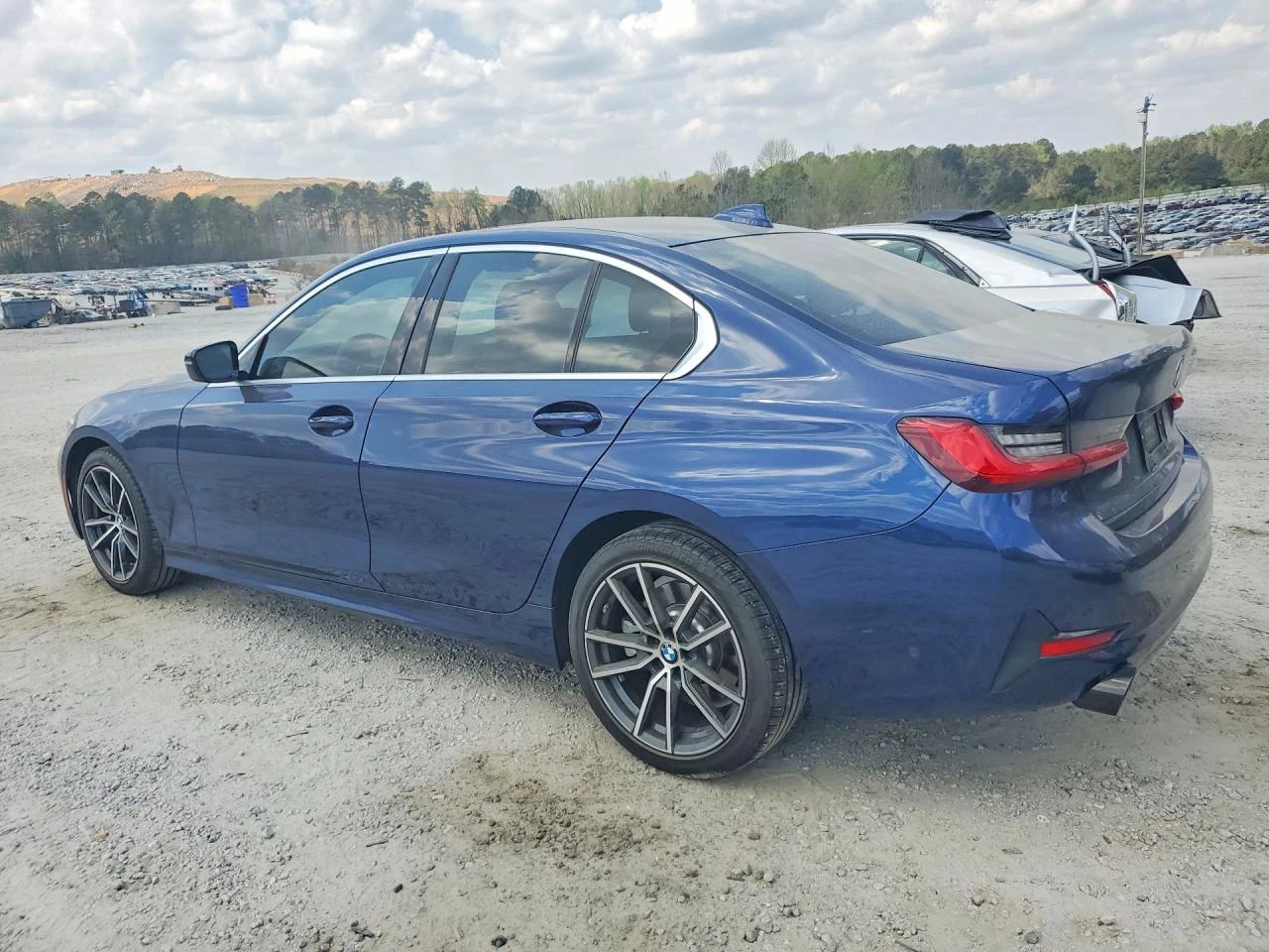 BMW 330 I, снимка 2 - Автомобили и джипове - 54414379