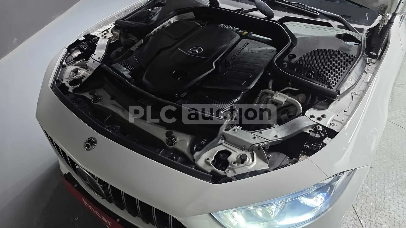 Mercedes-Benz CLS 400 d 4MATIC AMG 360CAM| BURMESTER| DIST| ТЕХНОТЕСТ, снимка 16 - Автомобили и джипове - 54518960
