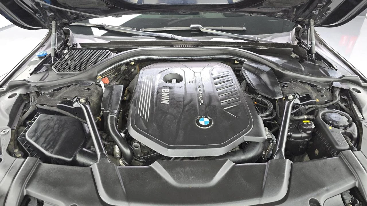 BMW 740 Li M* Distronic* HeadUp* Обдух* 360* 3xTV* Масаж, снимка 14 - Автомобили и джипове - 54790433