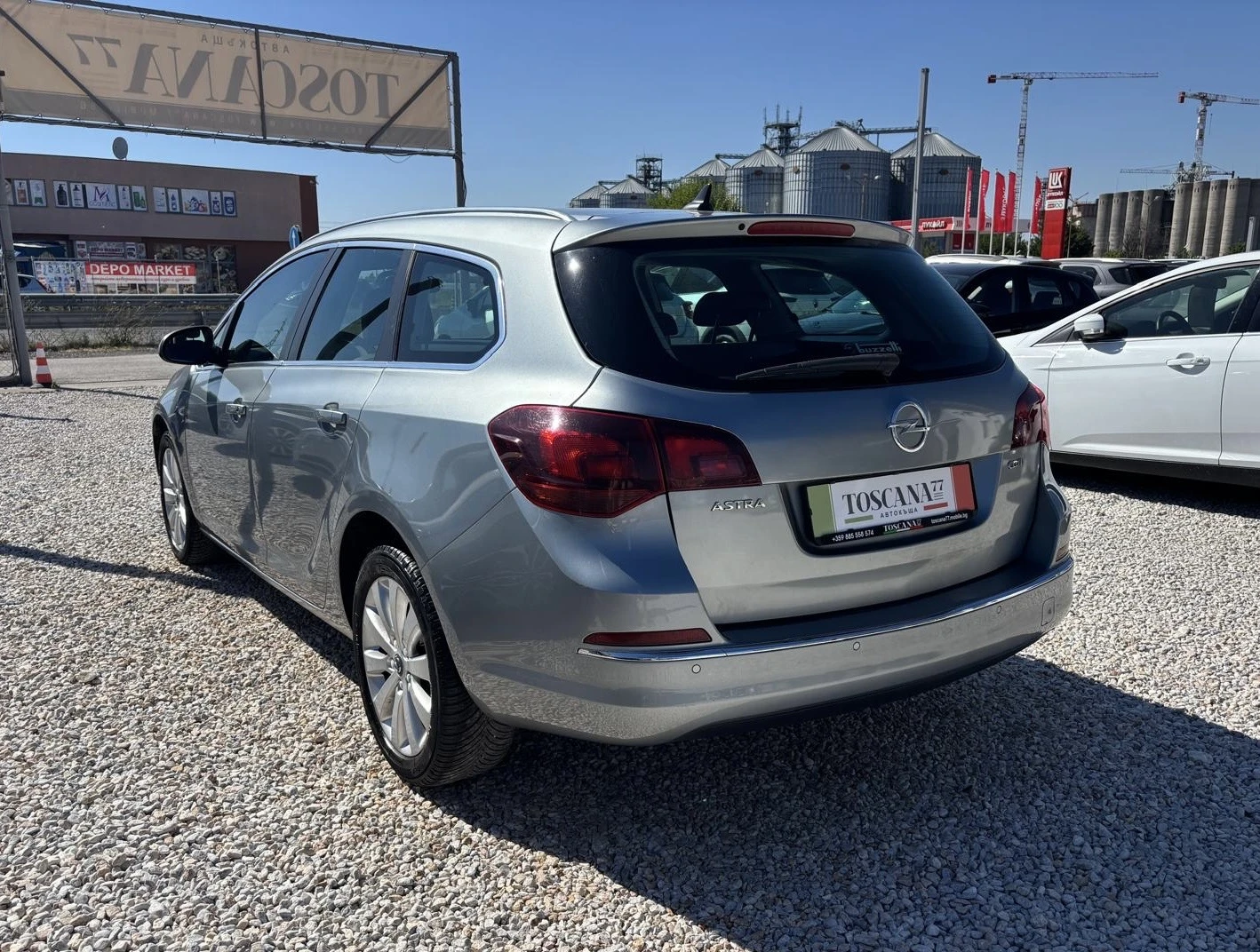 Opel Astra 1.6cdti* Sports Tourer* Cosmo* Нави* Кожа* Лизинг*, снимка 3 - Автомобили и джипове - 55690232