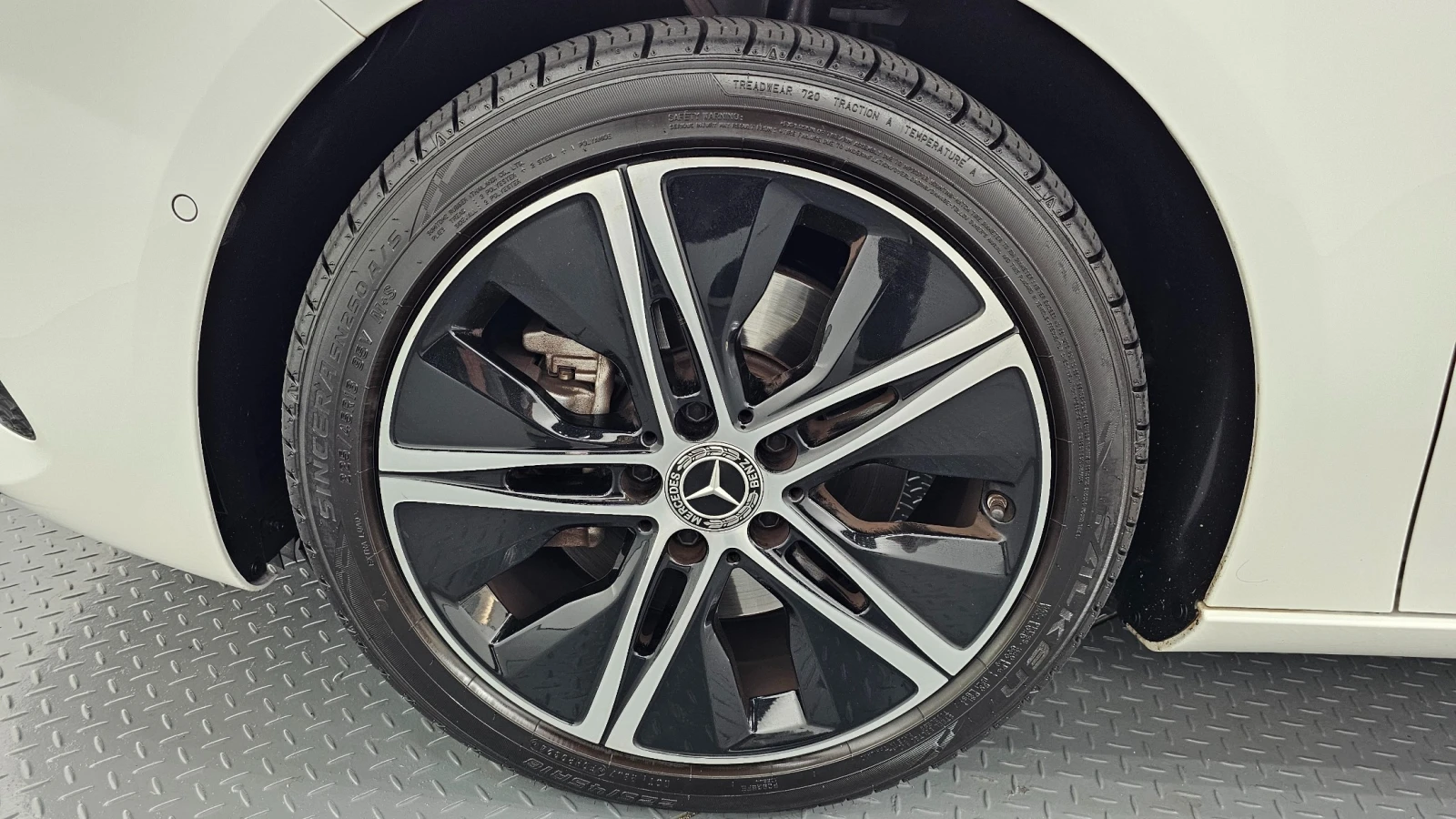 Mercedes-Benz A 220, снимка 4 - Автомобили и джипове - 55833202