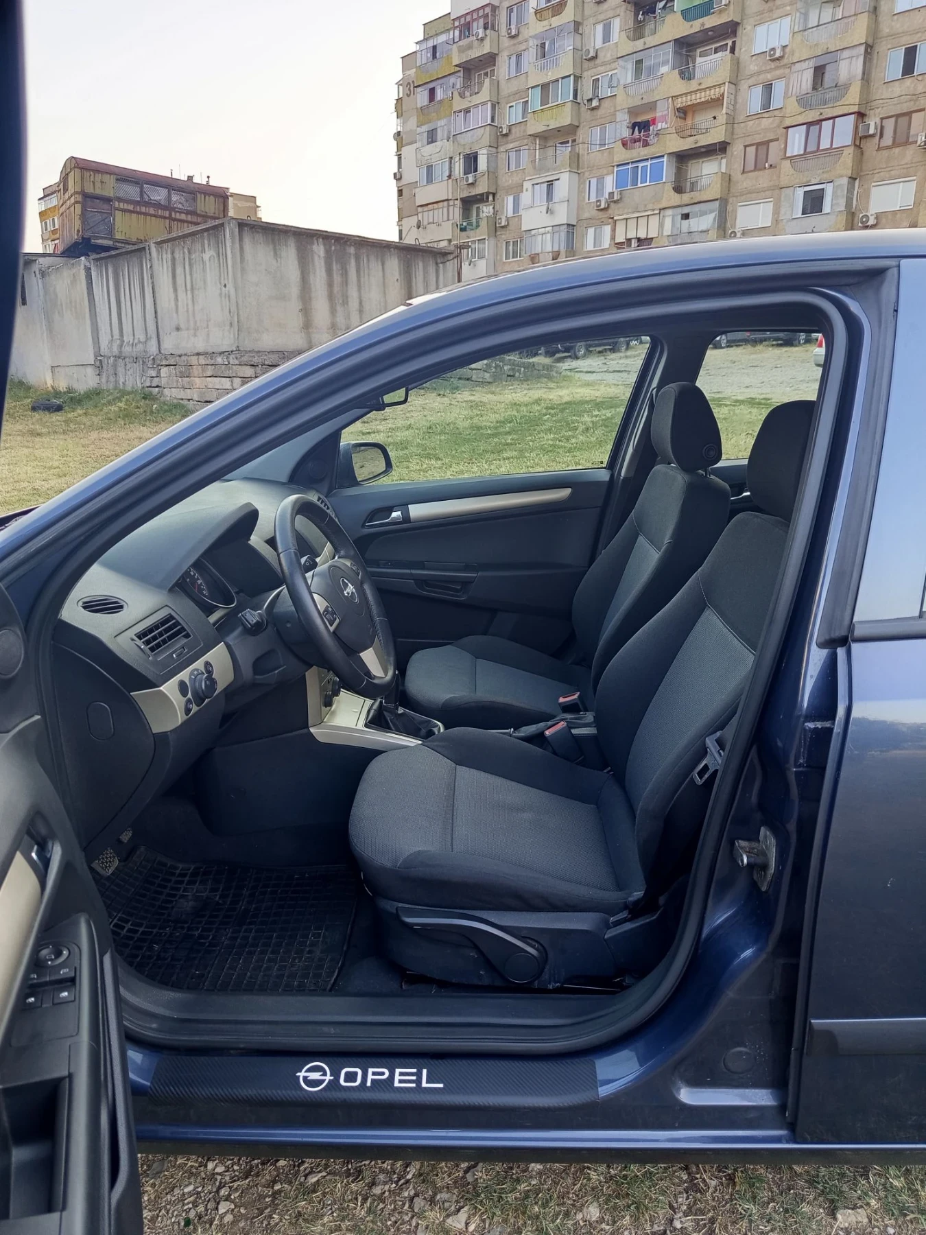 Opel Astra 1.4i, снимка 9 - Автомобили и джипове - 55867962