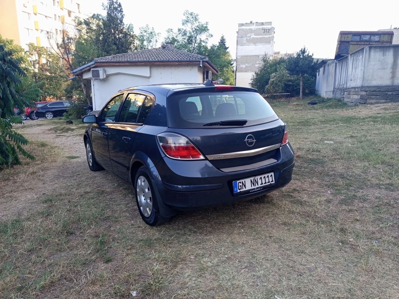 Opel Astra 1.4i, снимка 4 - Автомобили и джипове - 55867962