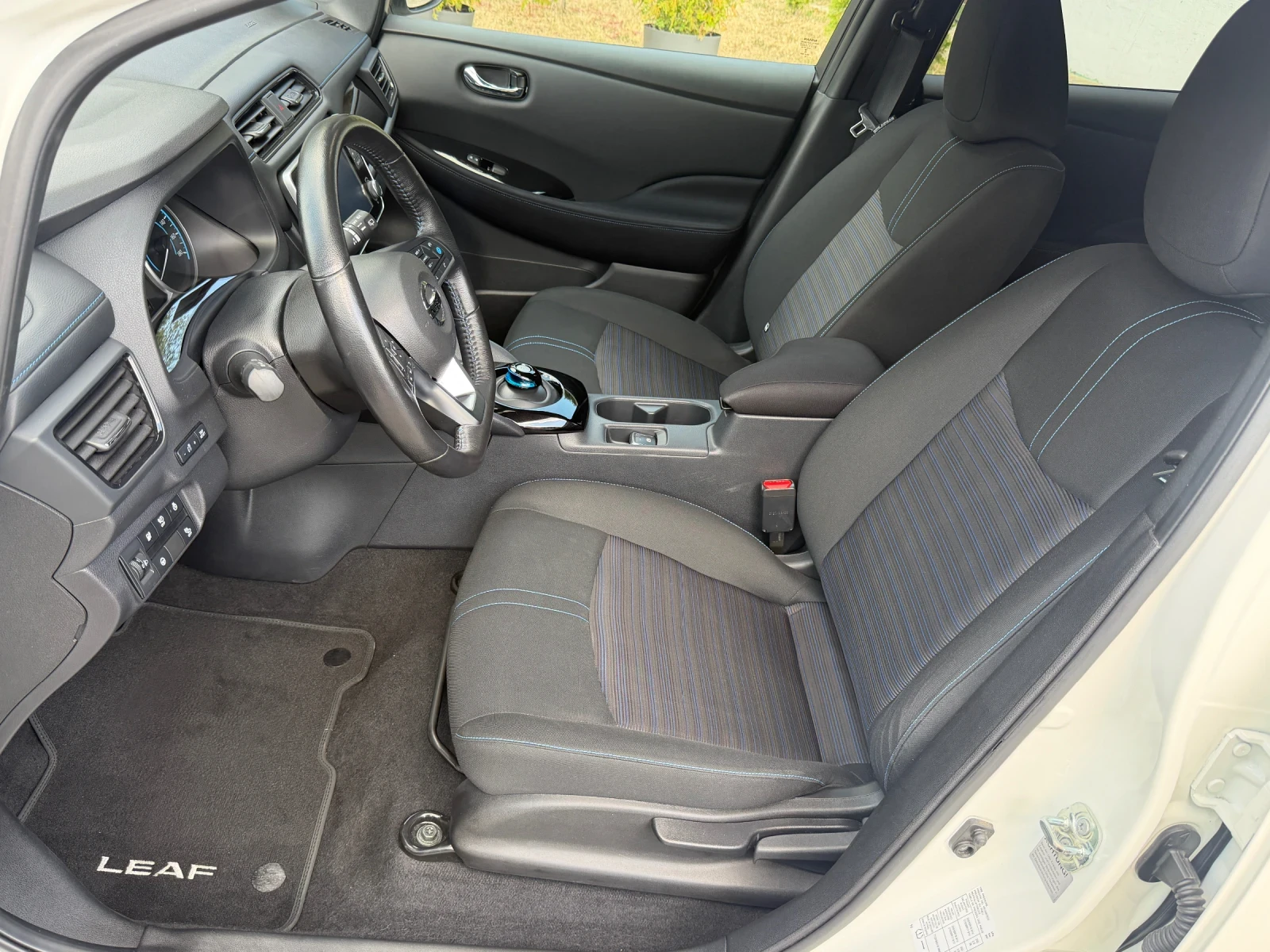 Nissan Leaf  62kwh 217кс, снимка 9 - Автомобили и джипове - 56085646