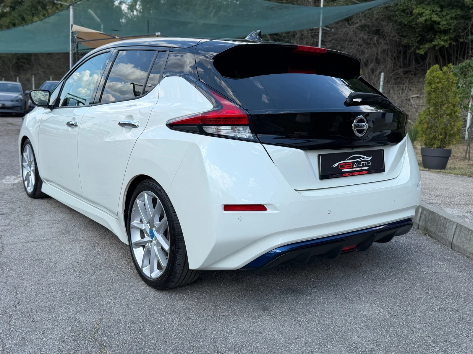 Nissan Leaf  62kwh 217кс, снимка 4 - Автомобили и джипове - 56085646