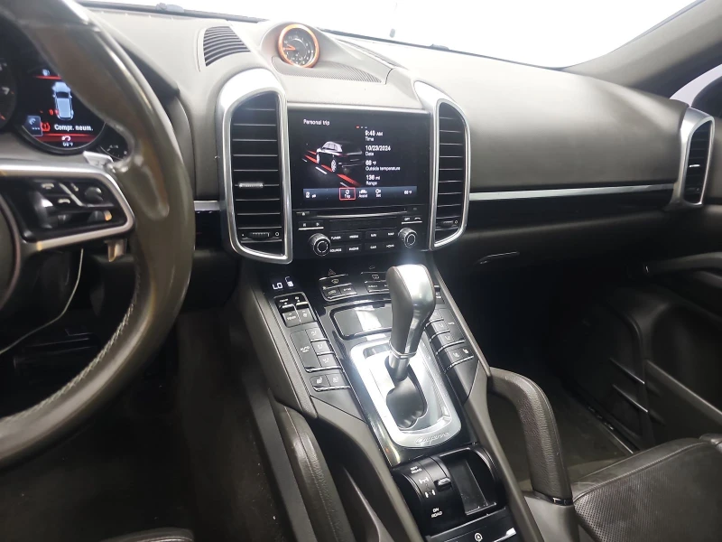 Porsche Cayenne PLATINUM EDITION, снимка 10 - Автомобили и джипове - 48139438