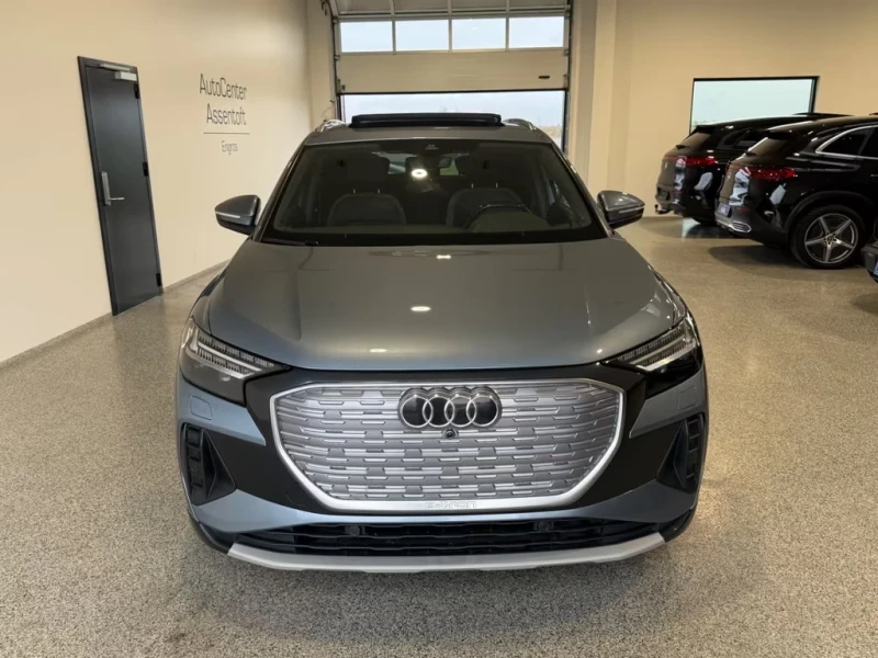 Audi Q4 e-tron 40 LED Pano ACC Leder Navi AHK, снимка 4 - Автомобили и джипове - 52677620